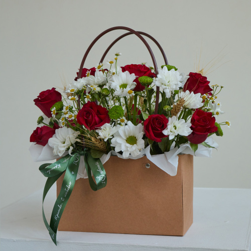 Сумка с хризантемой и розами Кения арт. 84590