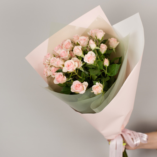 Букет из нежных кустовых роз арт. 50403-СвР