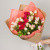 Букет из красных и розовых кустовых роз арт. 50401-КР
